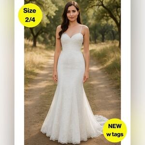 Wedding Dress: Spaghetti Straps, Fitted, Lace Train (2/4) 🏷️ NEW w TAGS